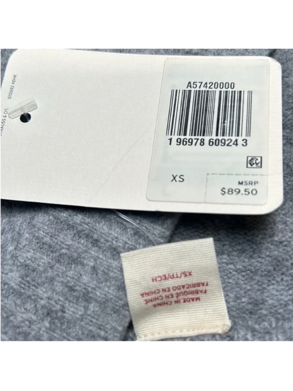 Levi’s XSmall Sweater Vest in Midtone Heather Grey VNeck Sleeveless NWT